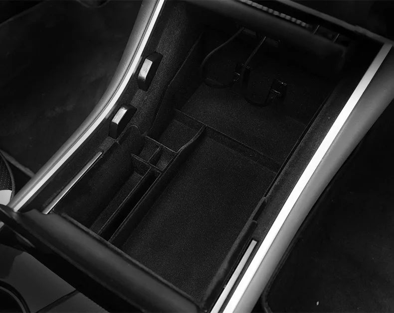 RevolutionTray - Your Tesla Model 3’s Perfect Companion for Seamless Organization!